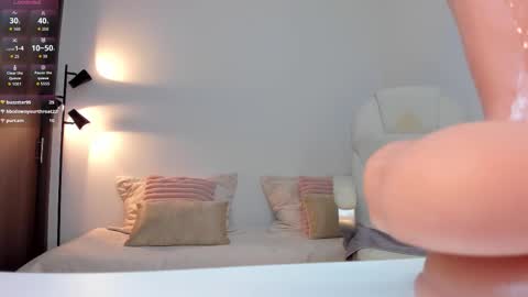 Rebecca online show from November 28, 12:40 am