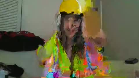 Keely KeKe Kiwi online show from March 3, 6:15 pm