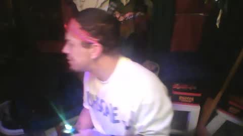 Snapshot of recka810 chatting on March 10, 9:23 am recka810 online show from March 10, 9:23 am