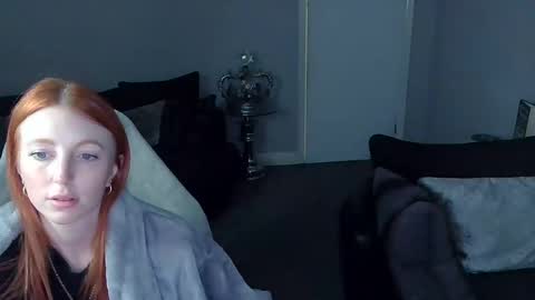 Snapshot of red_firesquirt chatting on February 16, 9:16 pm Red -  online show from February 16, 9:16 pm