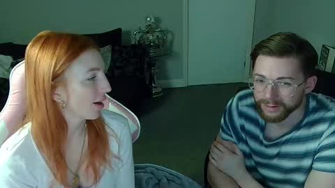 Snapshot of red_firesquirt chatting on January 12, 9:40 pm Red -  online show from January 12, 9:40 pm