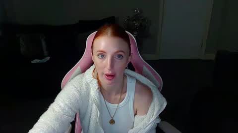 Snapshot of red_firesquirt chatting on February 12, 2:54 pm Red -  online show from February 12, 2:54 pm