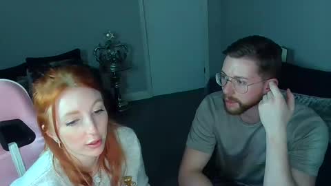 Snapshot of red_firesquirt chatting on March 2, 9:32 pm Red -  online show from March 2, 9:32 pm