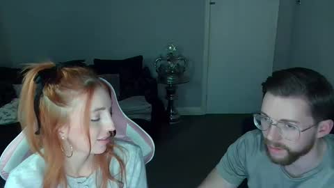 Snapshot of red_firesquirt chatting on January 19, 9:02 pm Red -  online show from January 19, 9:02 pm