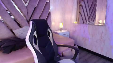 red_pandaa online show from March 25, 3:46 am