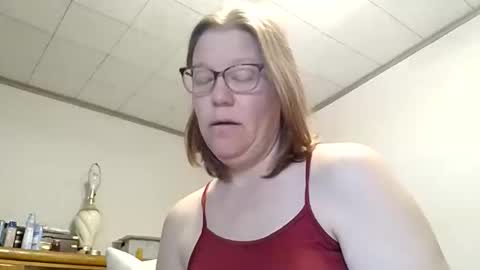 Redbre online show from December 16, 2:34 pm