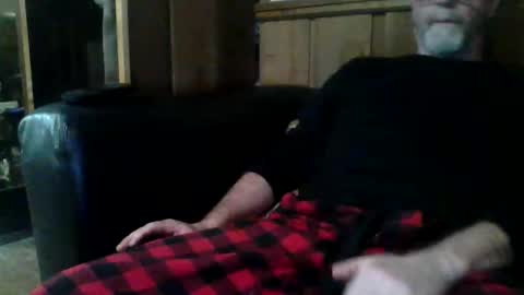 redfox60010 online show from January 16, 5:49 am