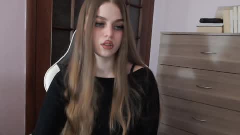 Lily online show from January 18, 1:58 am