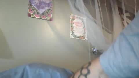 Lenae Redd online show from October 6, 3:24 am