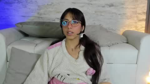 redhood_1_ online show from April 9, 4:12 pm