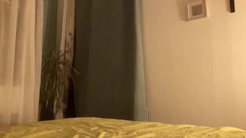 Redplume online show from February 12, 9:07 pm