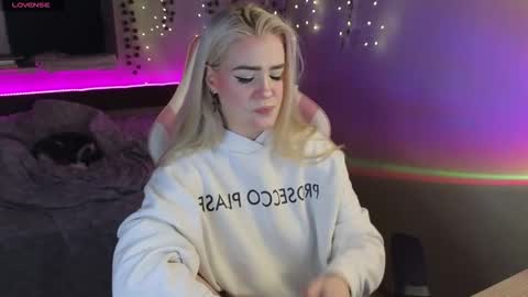 Ronnie online show from October 9, 8:25 pm