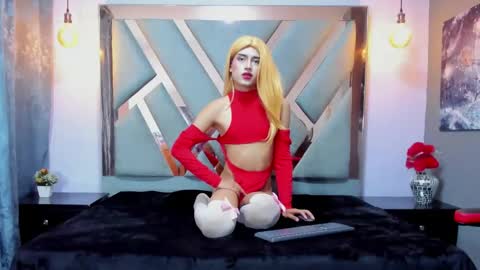 Regantaylor online show from November 26, 1:19 pm