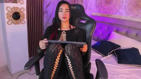   online show from December 18, 3:24 am