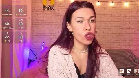 ReginaHawkinss online show from December 19, 12:00 pm