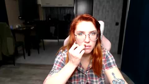 Regina online show from December 5, 2:11 am