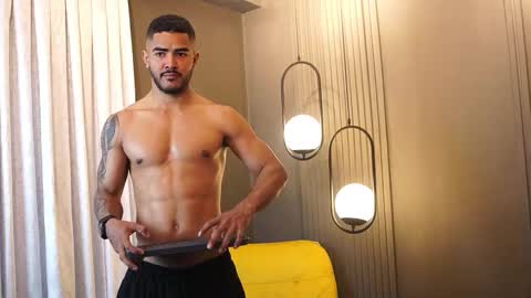 Reik online show from February 3, 12:09 pm