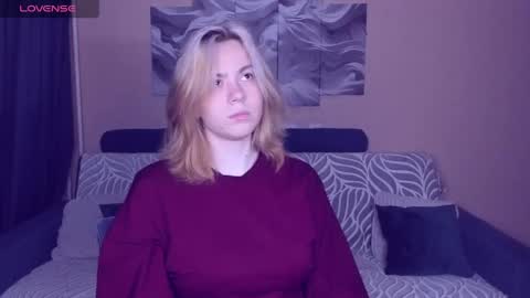 RemiPeach online show from May 28, 6:39 pm