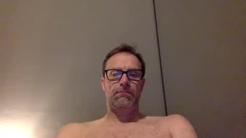 remus1876 online show from December 5, 10:50 pm