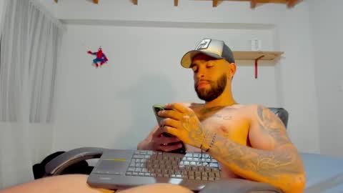 Rmy Steen online show from October 6, 11:55 pm