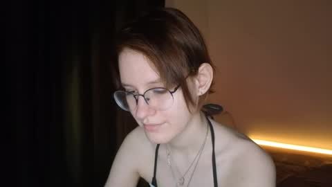 Claire online show from May 26, 7:20 pm