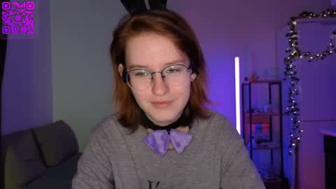 Claire online show from April 15, 6:55 pm