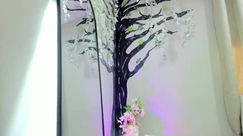      online show from April 1, 1:41 pm