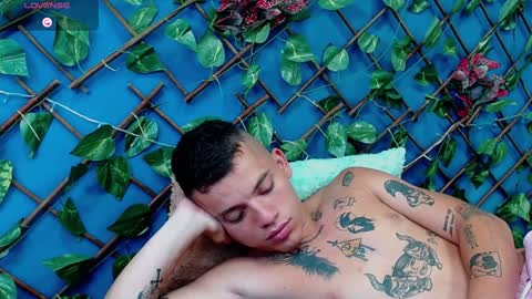 R E N E  online show from February 7, 8:55 am