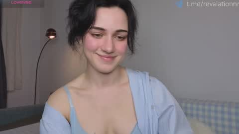 Ewiwi online show from April 20, 3:37 pm