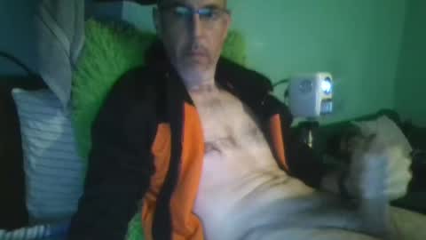 reyes_albert2006 online show from November 5, 10:28 am