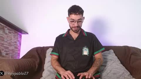 REY PABLO Independent online show from April 12, 9:30 pm