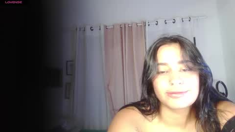 Snapshot of rhaenyra_ chatting on February 24, 10:25 pm Rhaenyra online show from February 24, 10:25 pm
