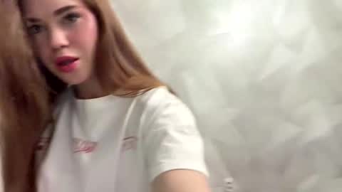 Kate online show from May 5, 12:33 pm