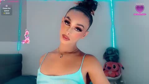 Rianna Garcia online show from October 4, 7:50 am