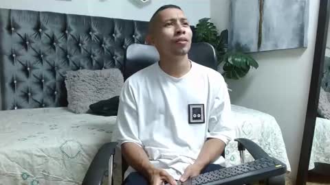 richar_voller online show from March 4, 11:19 am