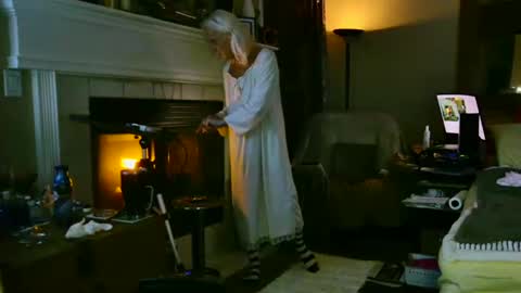 PINK HOLE TWINK online show from February 18, 3:21 am