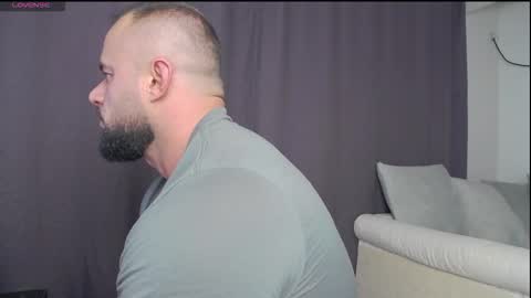 Snapshot of rickymiami1 chatting on October 9, 8:58 pm rickymiami1 online show from October 9, 8:58 pm