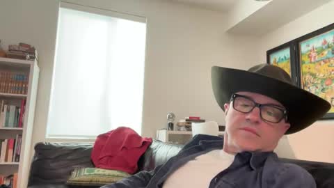 ridingtime25 online show from November 2, 10:21 pm