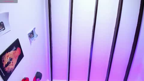 Rihanna hotx online show from February 18, 3:06 am