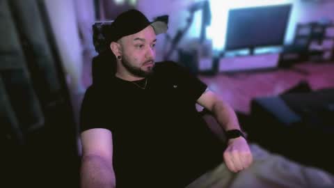 Ask Me online show from February 18, 11:41 pm