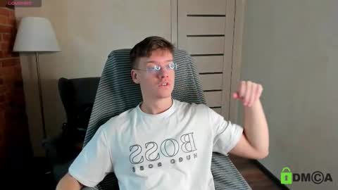 Snapshot of rishu_ chatting on October 31, 10:37 am VAnitas online show from October 31, 10:37 am