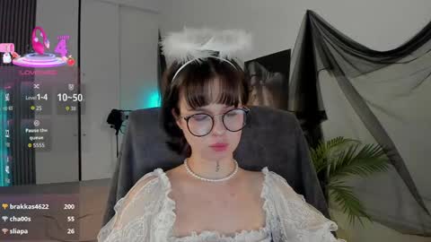 Alice online show from May 27, 1:57 am