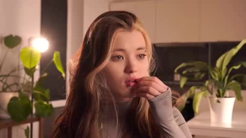 Akemi online show from February 20, 4:42 pm