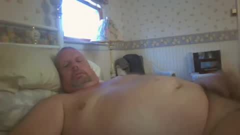 Snapshot of rob9271963 chatting on December 22, 12:27 pm Rob online show from December 22, 12:27 pm