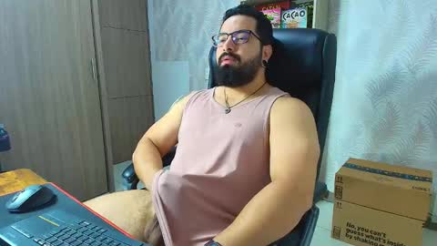 Robby online show from December 2, 11:14 pm