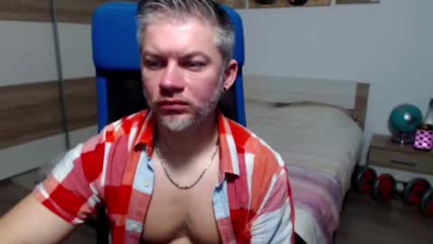 robbyshawz online show from February 14, 8:39 am