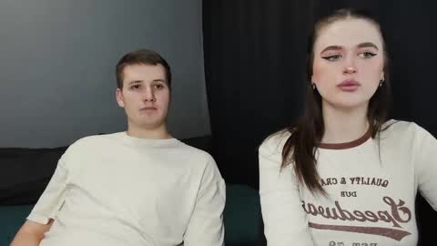 Lisa and Robert  i am online all days 900 am GMT3   online show from February 21, 3:23 am