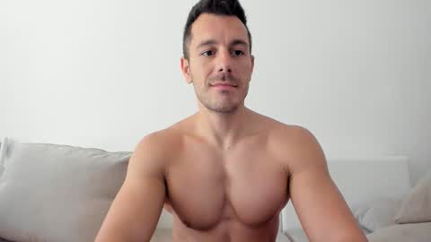 roberto4ever online show from March 2, 7:15 am