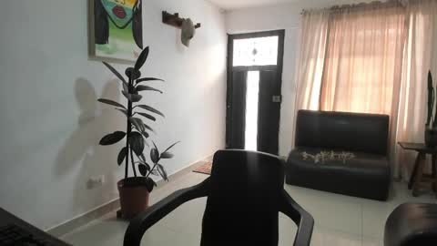 roberx_12 online show from April 11, 8:02 pm