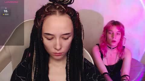 Robin your online show from November 23, 1:20 pm